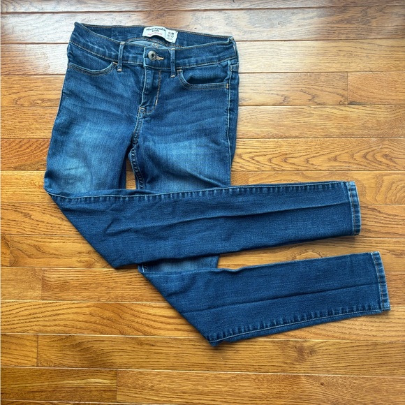 Abercrombie Kids Super Skinny Denim Jeans Girls Size 11/12 - Picture 1 of 7